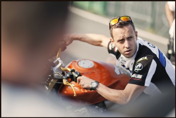 BjV0YsLmovbbIck4oN8M0q-piNYfg1cmvNm8uILpJIQ